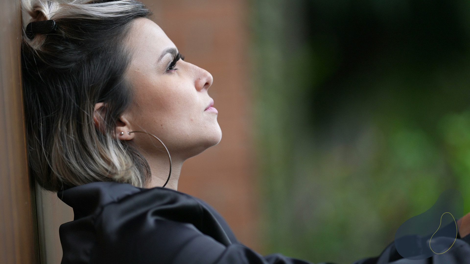 Wstyd jako emocja relacyjna – czym jest i dlaczego ma tak duże znaczenie