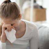 lękowy styl przywiązania w relacji - napięcie emocjonalne i lęk przed utratą bliskości