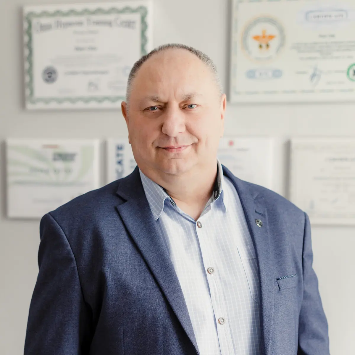 https://naprawaskrzydel.pl/wp-content/uploads/2025/09/hipnoterapia-szczecin-piotr-otto-3_v1.webp